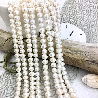 9.5x10mm Natural White Potato Freshwater Pearls Beads