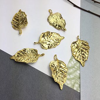 Alder Leaf 22kt Gold Vermeille - Pendants