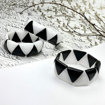 Black Onyx and White Jade Triangle Stone Stretchy Elastic Bracelets