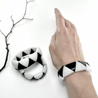 Alternative view of Black Onyx and White Jade Triangle Stone Stretchy Elastic Bracelets