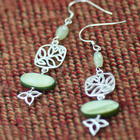 Small Trillium Flower Sterling Silver .925 Amoracast - Connectors Pendants Charms - Image 4