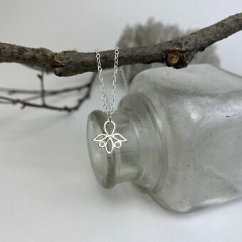 Alternative view of Medium Trillium Flower Drop Sterling Silver .925 Amoracast - Connectors Pendants Charms