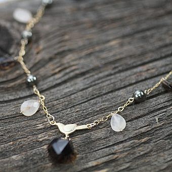 Alternative view of Magpie Bird with Bottom Loop Brushed 14kt Gold Vermeille Amoracast - Connectors Pendants