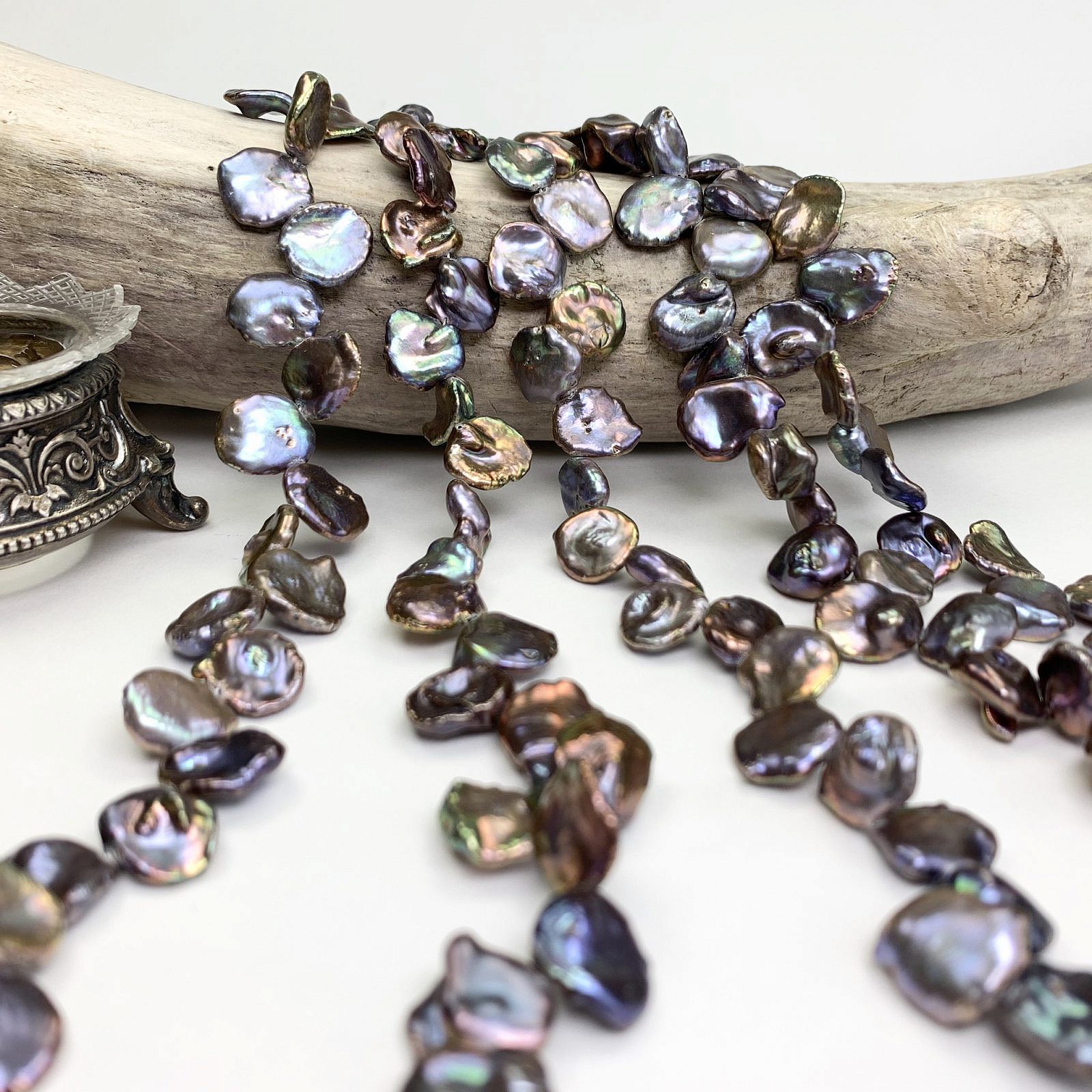 15mm Dyed Peacock Cornflake Freshwater Pearls Beads