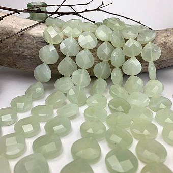 20mm Faceted Sweetheart Drop Serpentine (New Jade) Beads