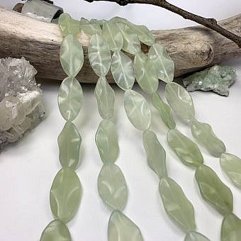 40x20mm Waved Marquise Serpentine (New Jade) Beads