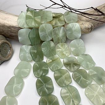 35x30mm Waved Rectangle Serpentine (New Jade) Beads
