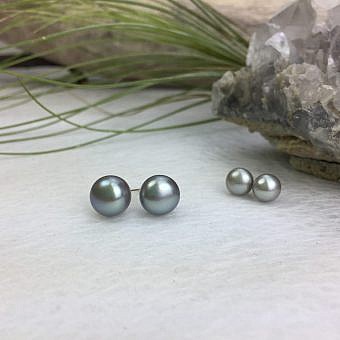 Alternative view of 6.5x7mm Dyed Silver Grey Buttons Half Drilled Freshwater Pearls Paired Beads