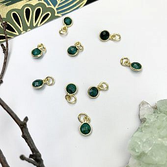 6mm Dyed Emerald Round Bezel Set 22kt Gold Plated Sterling Silver .925 - Pendants Charms (May)
