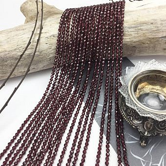 3.15mm Round Garnet Beads