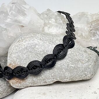 Scalloped Black Lace Ribbon