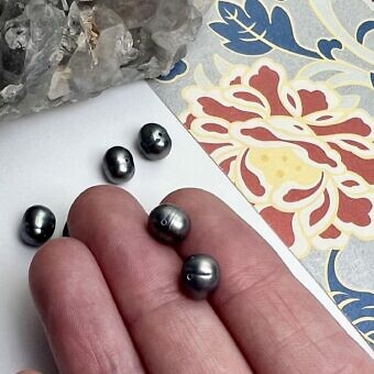 Alternative view of 7x8mm Dyed Peacock Potato Freshwater Pearls Paired Beads