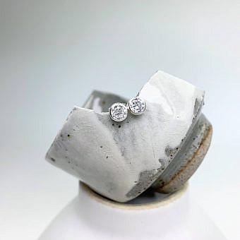 5.5mm Round Clear CZ Crystals Studs Earrings Sterling Silver .925