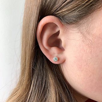 Alternative view of 5.5mm Round Clear CZ Crystals Studs Earrings Sterling Silver .925