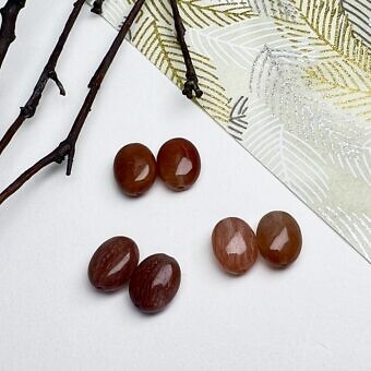 Muscovite Paired Beads