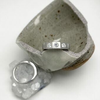 Triplet Band Rings