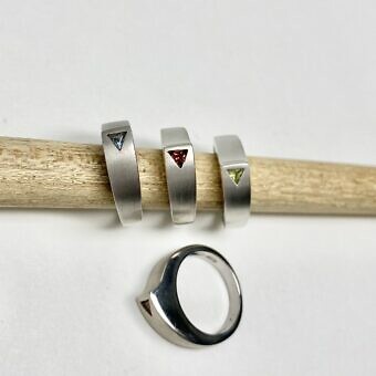 Press Play Wave Rings with Triangle Stone Brushed Rhodium Plated Sterling Silver .925