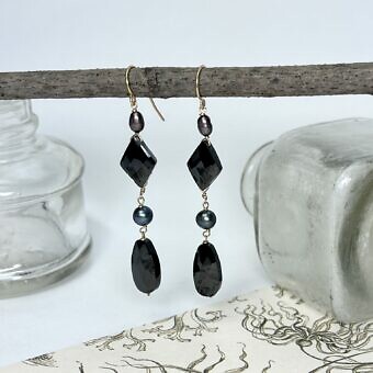 Alternative view of 16x8mm Black Faceted Flat Pear Teardrop Cubic Zirconia Crystals Beads