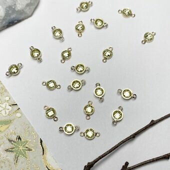 4mm Peridot Round Bezel Set CZ Crystal 14kt Gold Filled Birthstones - Connectors Pendants Charms (August)