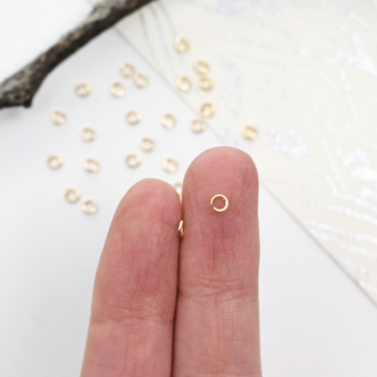 Alternative view of 3mm 22ga Round Open Click & Lock Jump Rings 14kt Gold Filled