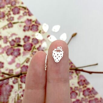 foh3s-mini-strawberry-sterling-silver-925-pendant-charm-hand