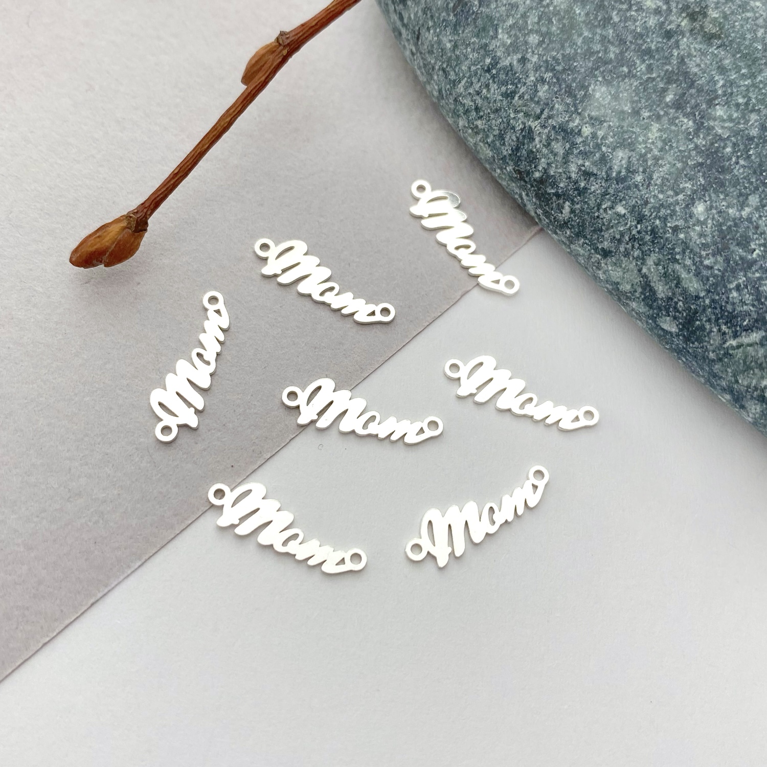 fom8s-mom-script-sterling-silver-925-connector-pendant-charm