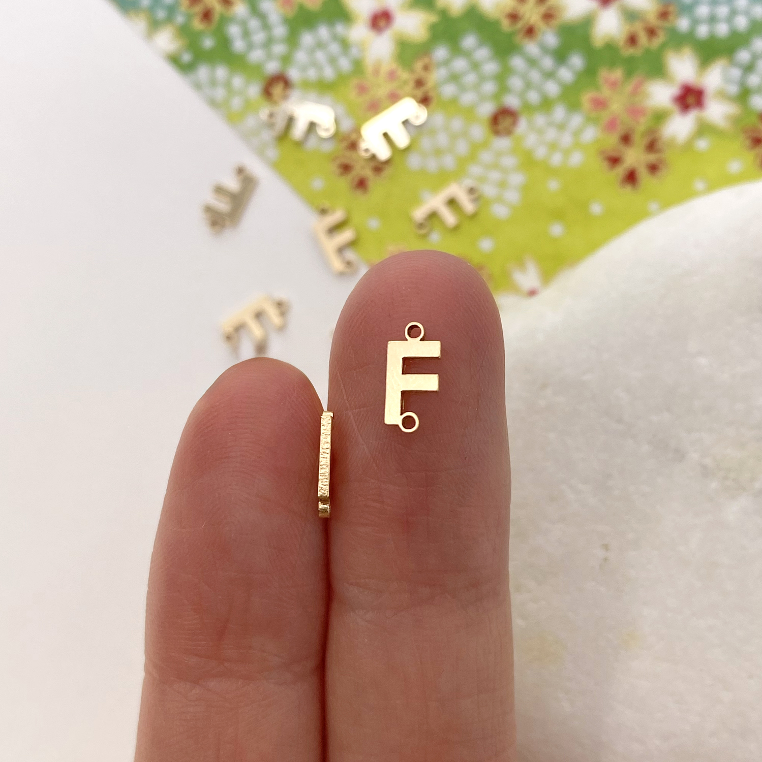 foq5g-letter-f-initials-cut-out-14kt-gold-filled-connector-pendant-charm-hand