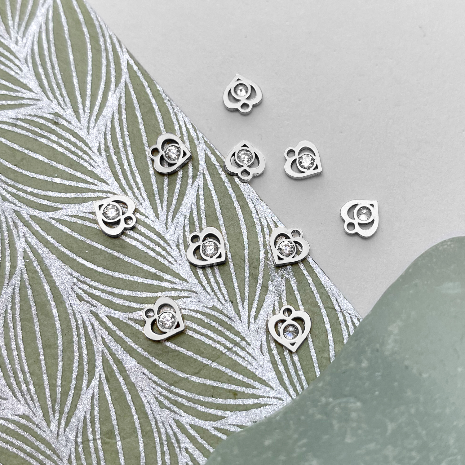 fhi1s-heart-with-2mm-clear-cz-crystal-sterling-silver-925-pendant-charm