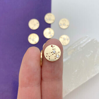 fom3g-sagittarius-zodiac-constellation-disc-with-2mm-clear-cz-14kt-gold-filled-pendant-charm-hand