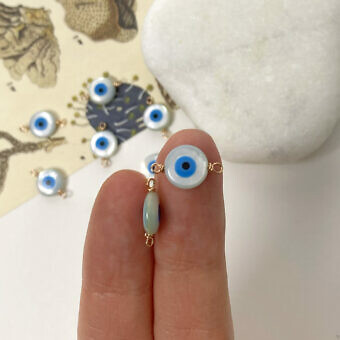 foapo-rgf-8mm-evil-eye-round-mother-of-pearl-in-14kt-rose-gold-filled-connectors-pendants-charms-hand