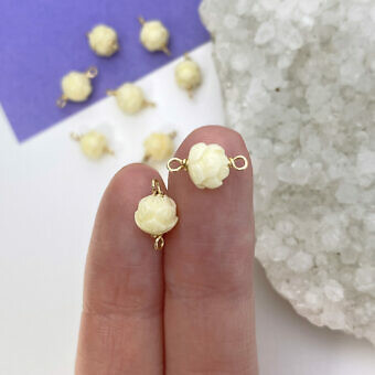 fobeg-molded-white-lotus-mother-of-pearl-in-14kt-gold-filled-pendants-charms-hand