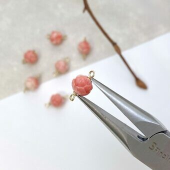 fobfg-molded-pink-lotus-mother-of-pearl-in-14kt-gold-filled-pendants-charms-pliers