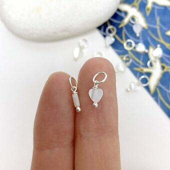 fhk9s-4mm-white-heart-mother-of-pearl-in-sterling-silver-925-pendants-charms-hand