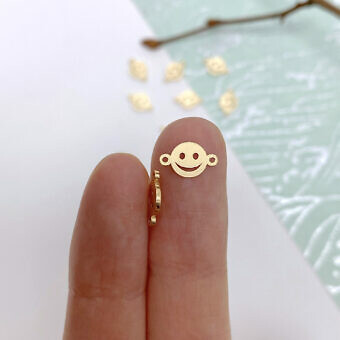 foa32g-happy-face-14kt-gold-filled-connector-pendant-charm-hand