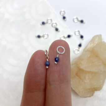 md01s-natural-blue-sapphire-birthstone-mini-drop-sterling-silver-925-charm-pendant-september-hand