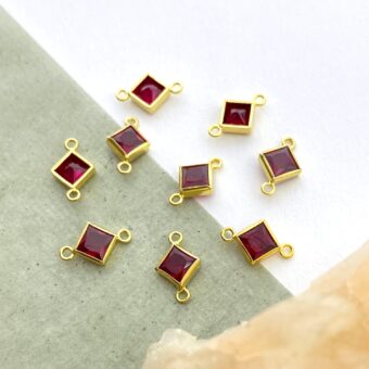 foa22g-4mm-bright-red-diamond-bezel-set-cz-crystal-14kt-gold-filled-birthstones-connector-pendant-charm-july