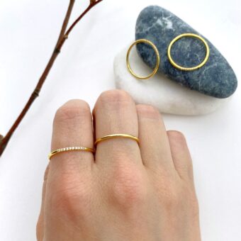 clear crystals eternity ring