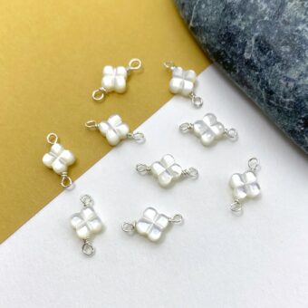 foa95s-6mm-white-clover-flower-mother-of-pearl-in-sterling-silver-925-connectors-pendants-charms