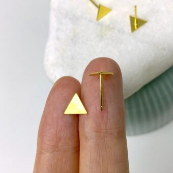 fej9g-7-50mm-yield-triangle-disc-blanks-studs-earrings-14kt-gold-filled-hand