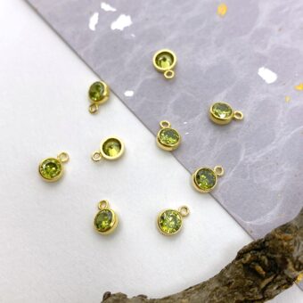 fhs3g-4mm-light-green-round-bezel-set-cz-crystal-14kt-gold-filled-birthstones-pendants-charms-august