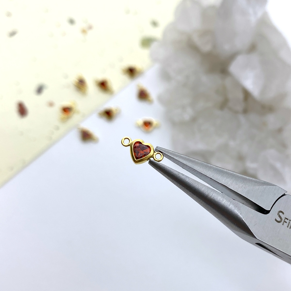fob02g-4mm-dark-red-heart-bezel-set-cz-crystals-14kt-gold-filled-birthstones-connectors-pendants-charms-january-pliers